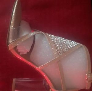 Gianni bini Alicia heels new in box 7 1/2
